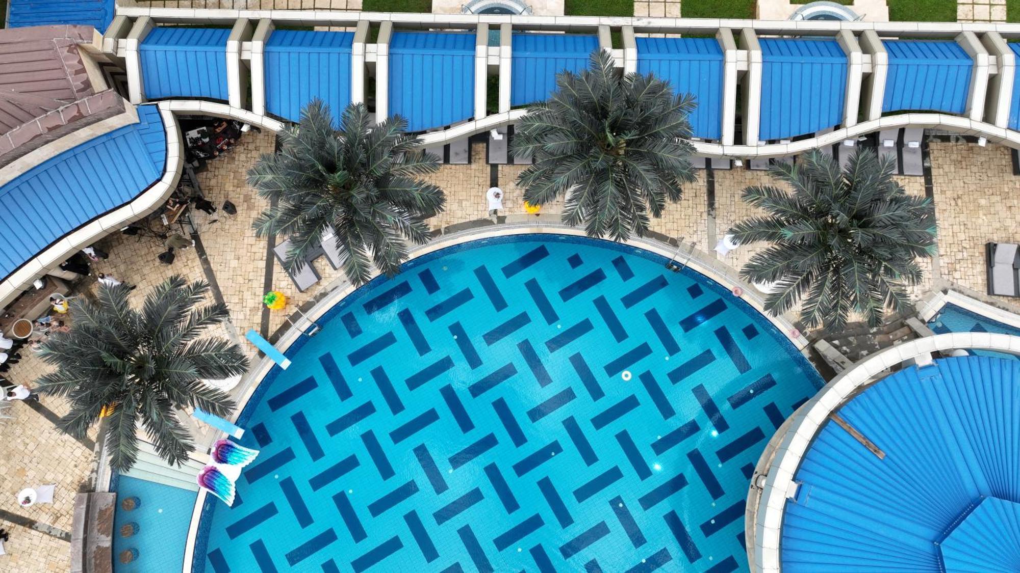 Multi Grand Pharaon Hotel Ptghni Bagian luar foto