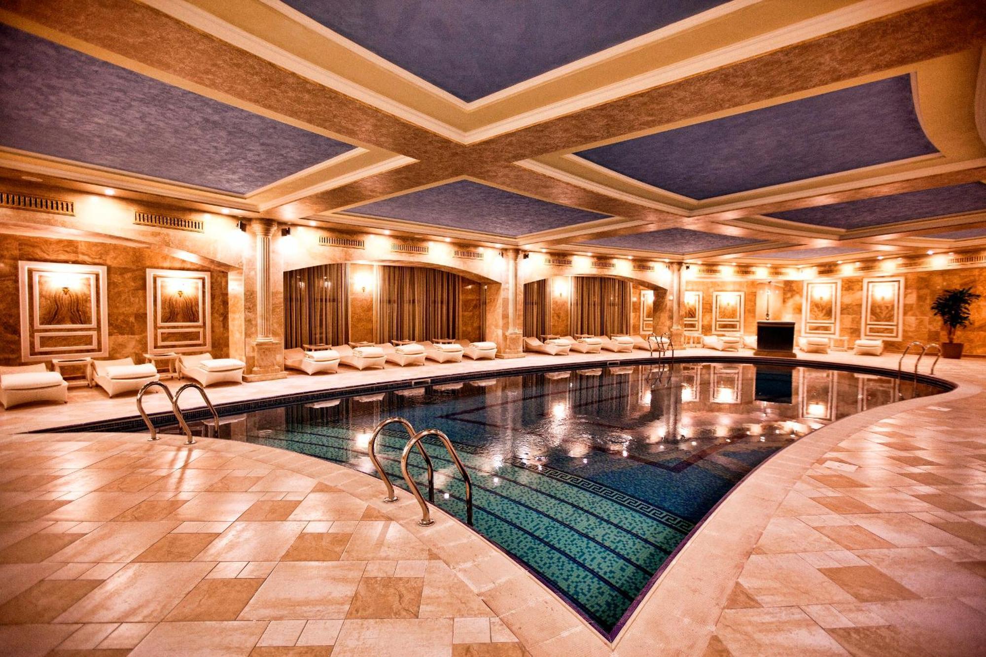 Multi Grand Pharaon Hotel Ptghni Bagian luar foto
