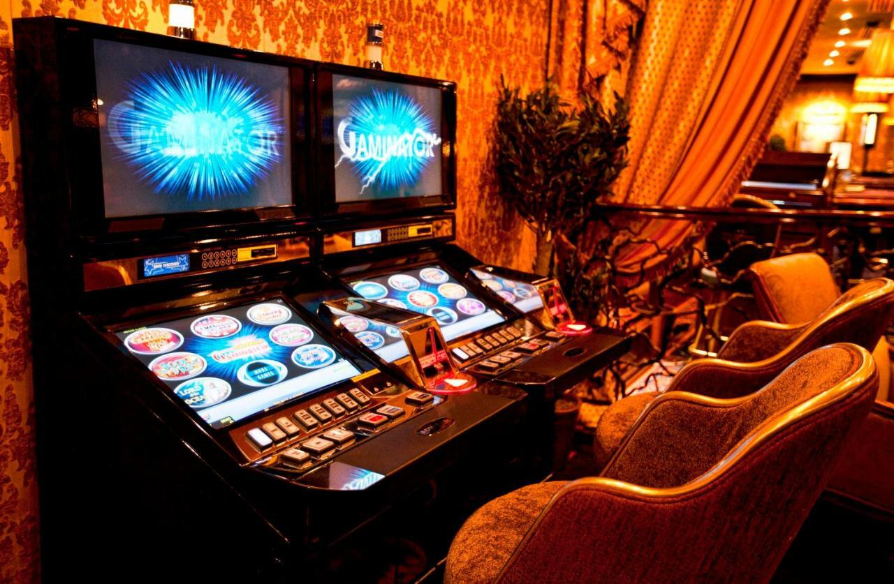 Multi Grand Pharaon Hotel Ptghni Bagian luar foto