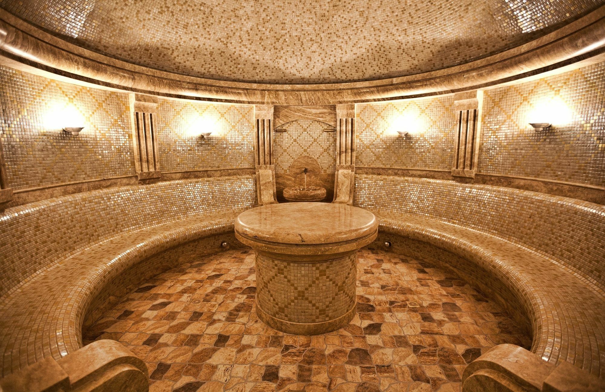 Multi Grand Pharaon Hotel Ptghni Bagian luar foto