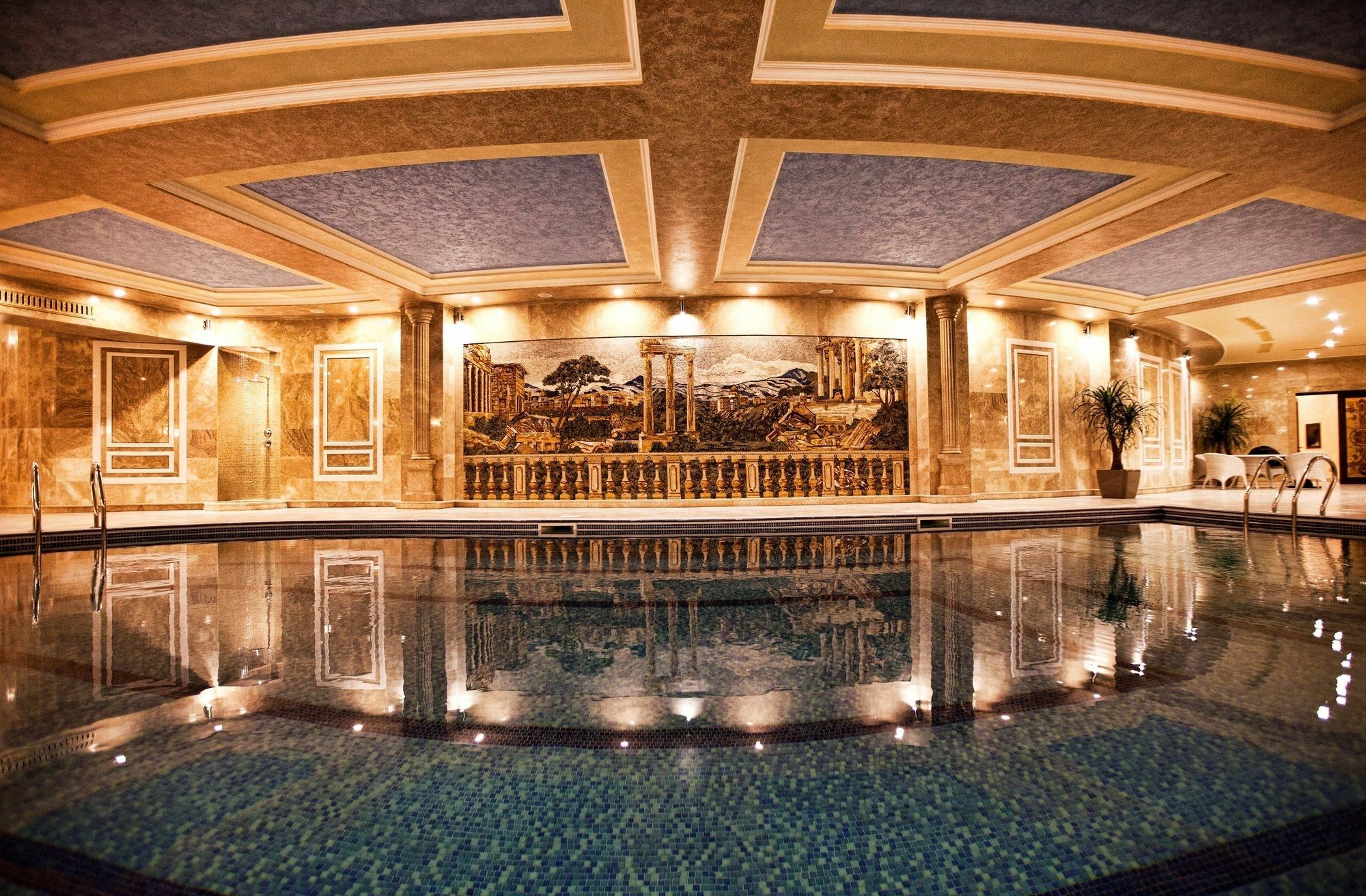 Multi Grand Pharaon Hotel Ptghni Bagian luar foto