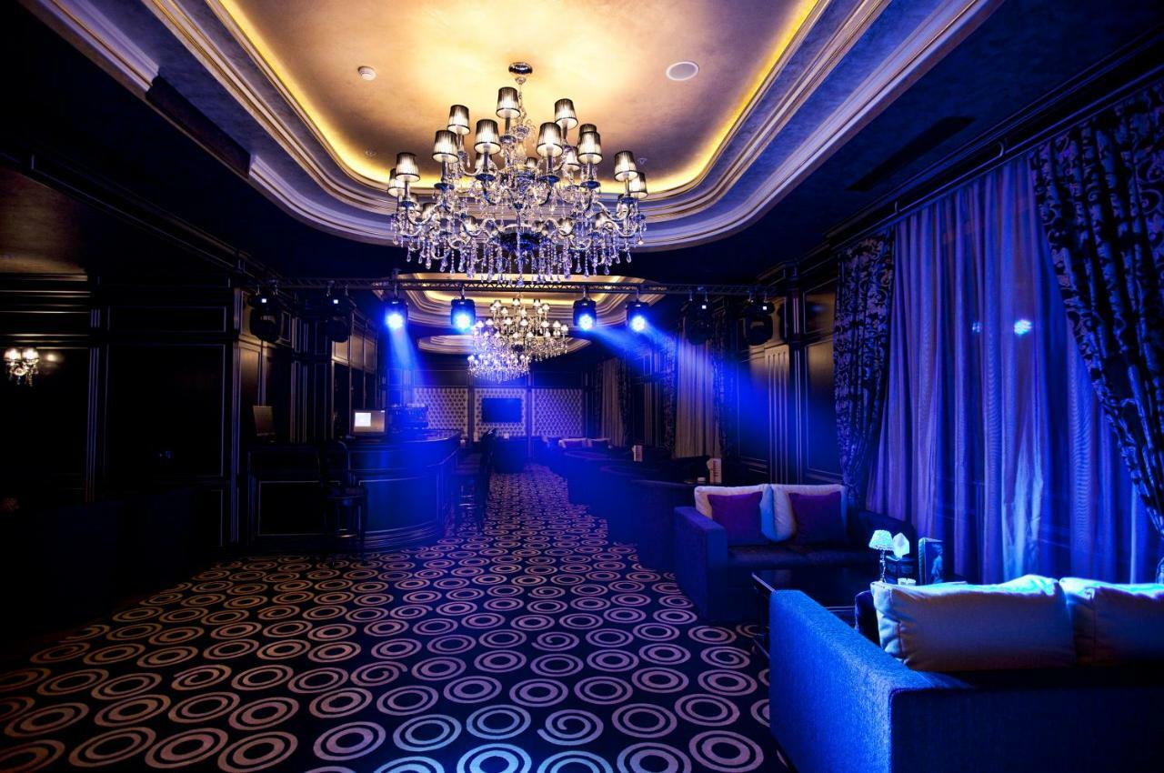 Multi Grand Pharaon Hotel Ptghni Bagian luar foto