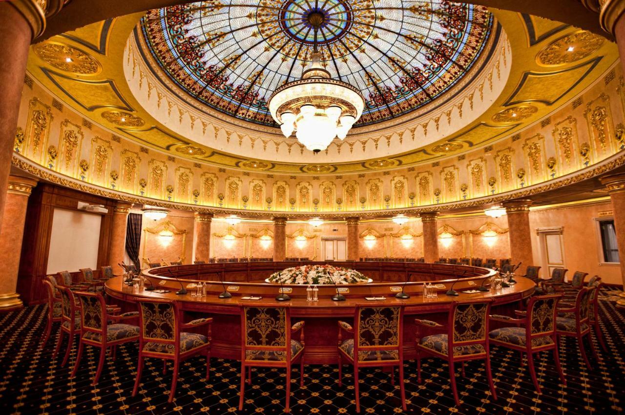 Multi Grand Pharaon Hotel Ptghni Bagian luar foto